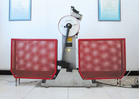 低温自动冲击机