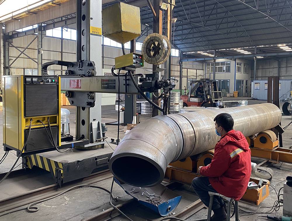 ºÏ³ÉÍäÍ·Éú²ú³¡¾°