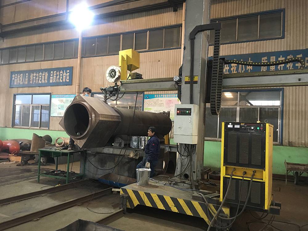 特种管件制造场景